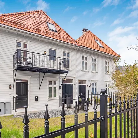 Big House With Ocean View Close To City Center! * Bergen
